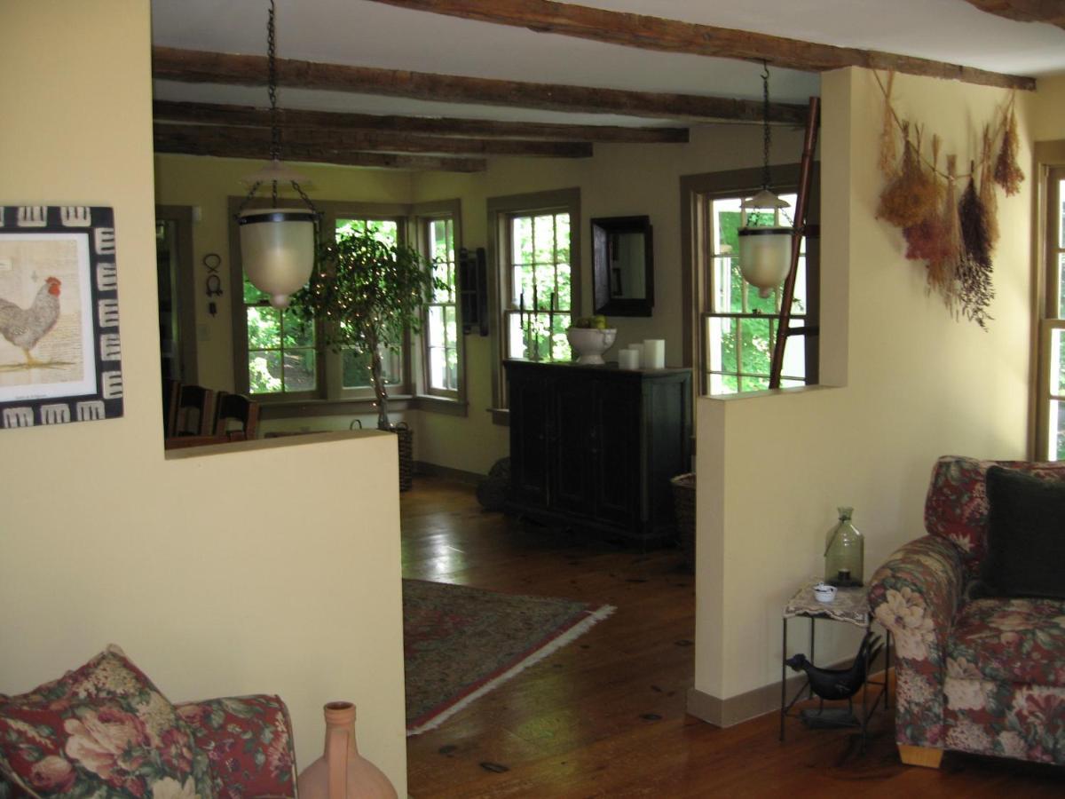 B&B On Seven Acres With Private Bed & Bath Clinton Corners Exterior photo